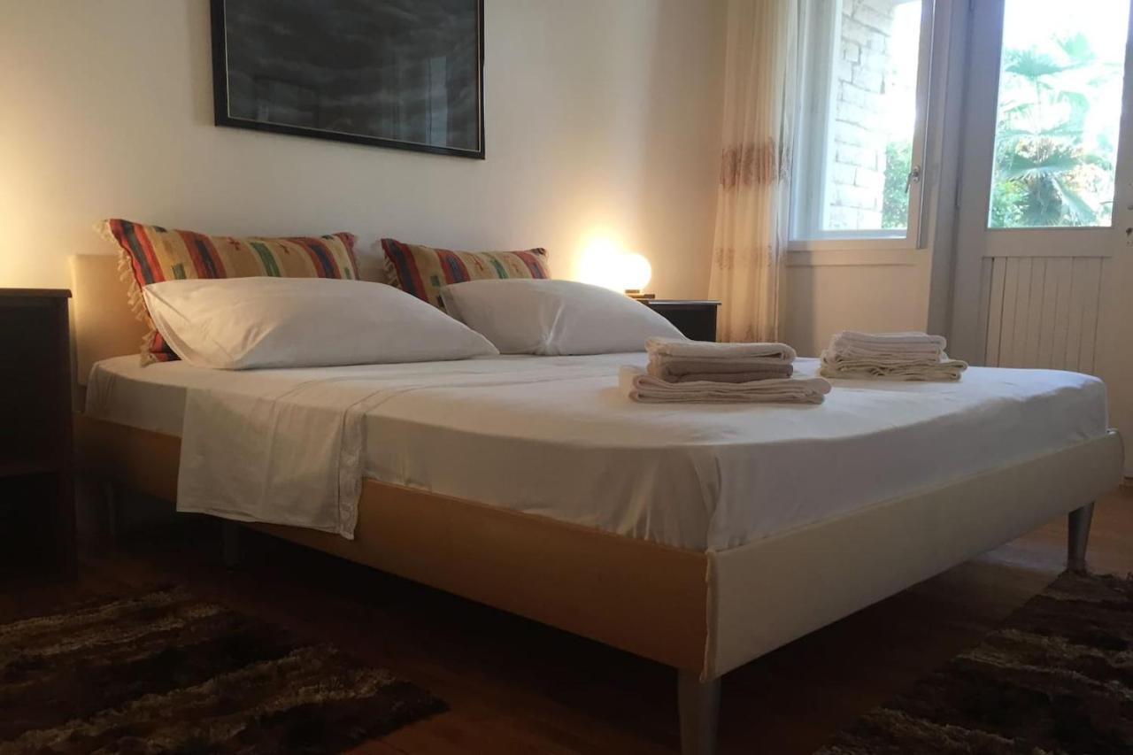 Domic ,Two Bedrooms Whit Large Terrace Njivice Luaran gambar